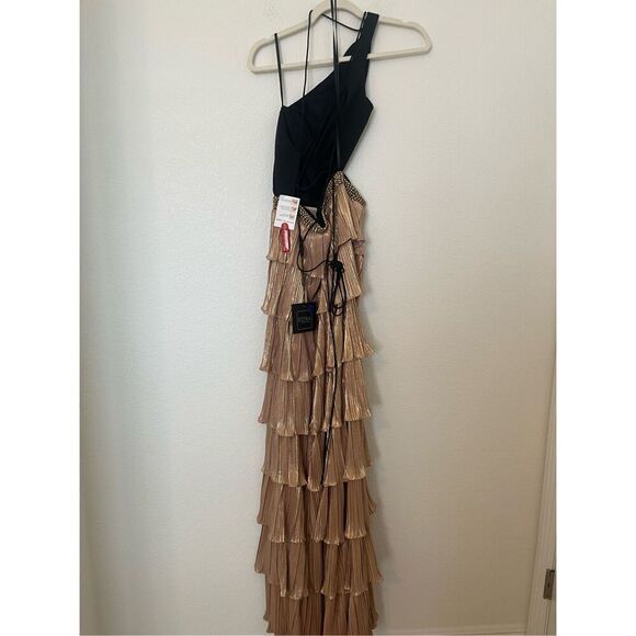 Mac Duggal Women's Ieena Metallic One Shoulder Ruffle Tiered Gown NEW NWT - Picture 8 of 11